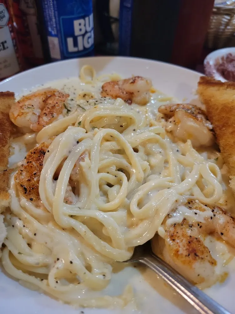 Shrimp Fettuccine Alfredo